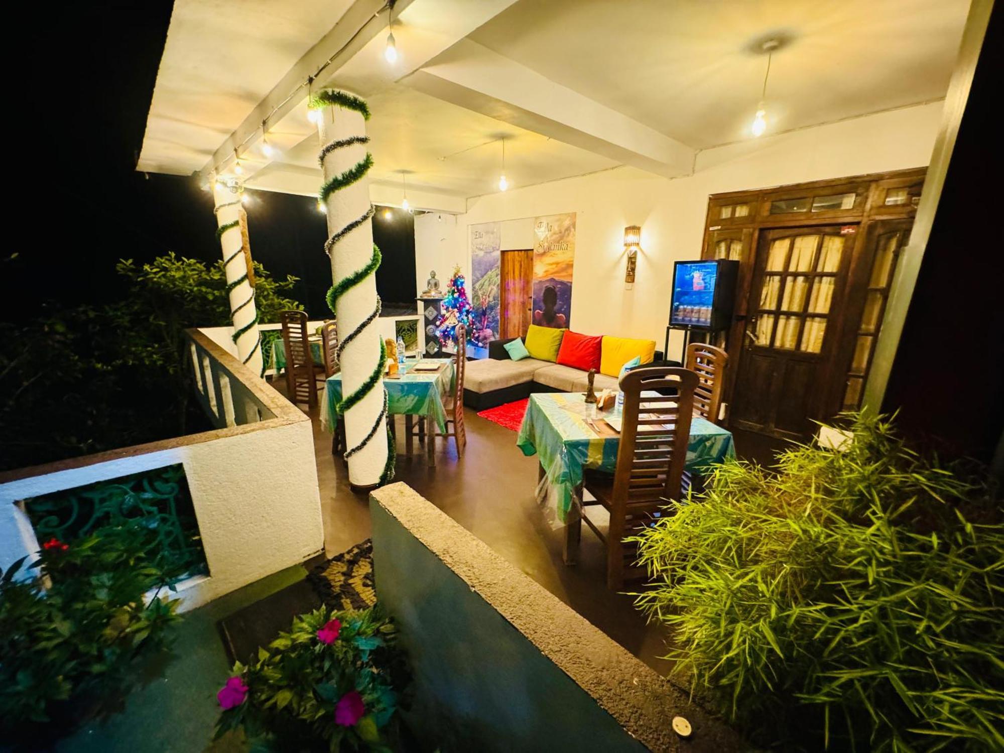 Rock Grand View Hotel เอลลา ภายนอก รูปภาพ